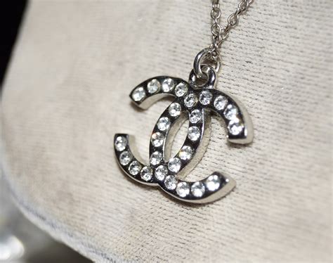 chanel necklace fake|How to Spot Fake Chanel Jewelry .